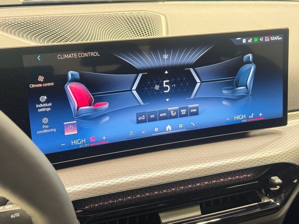 2026 BMW 3 Series 330i - Photo 10