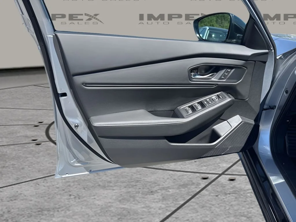 Used 2025 Silver Honda Sport-L image 27