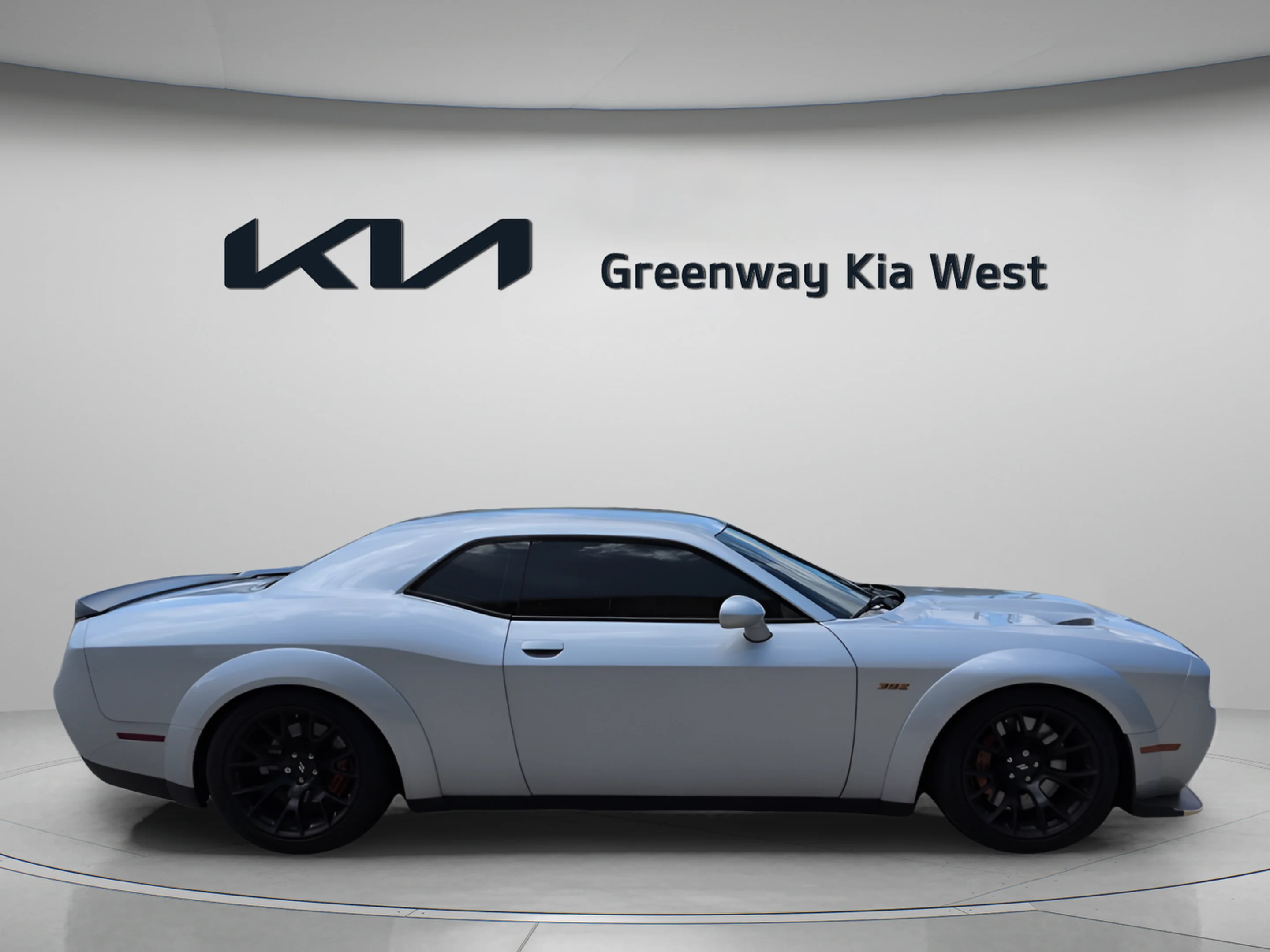 Used 2022 Triple Nickel Clearcoat Dodge R/T Scat Pack Widebody image 9