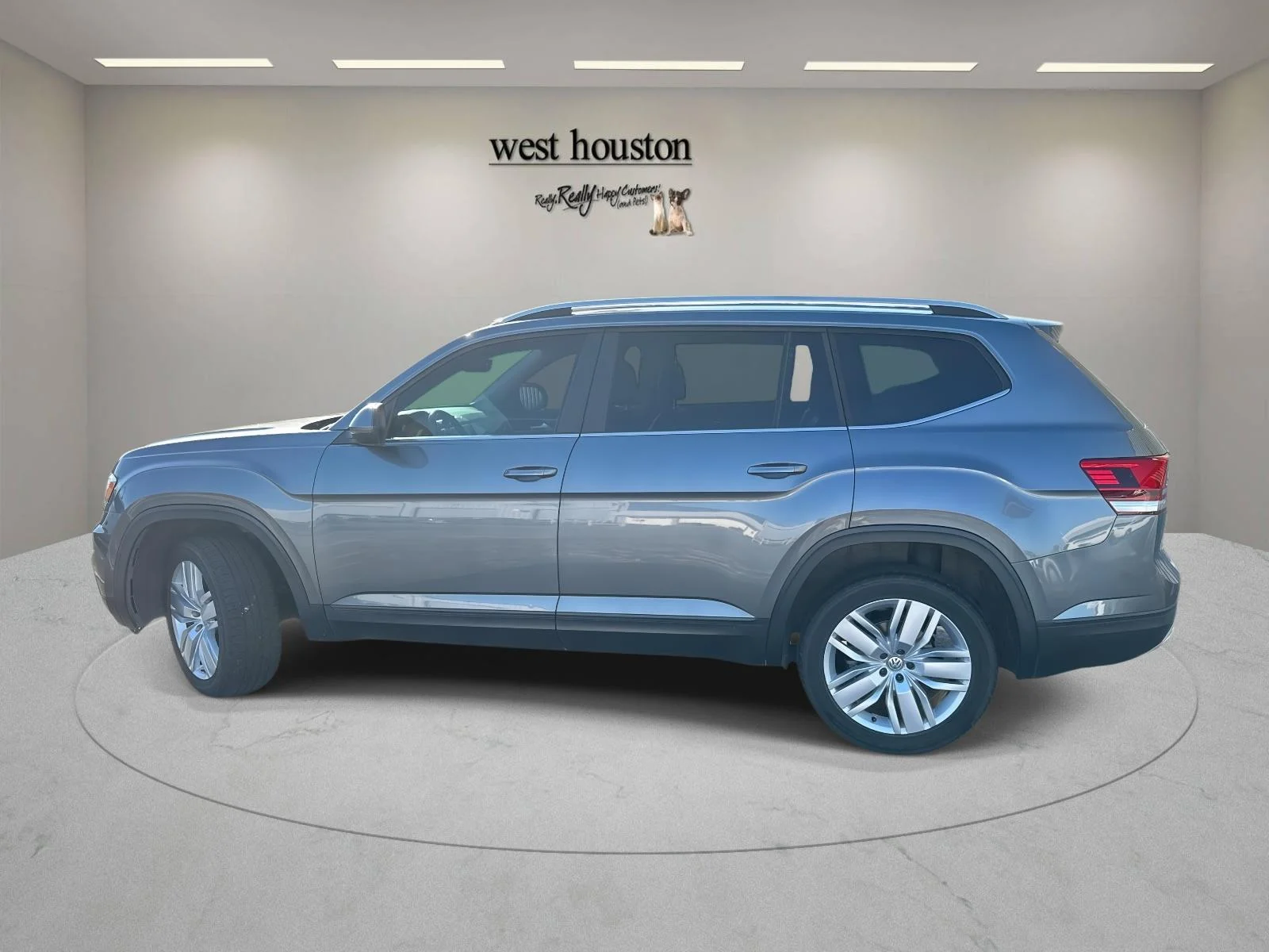 Used 2019 Gray Volkswagen 2.0T SE w/Technology image 8