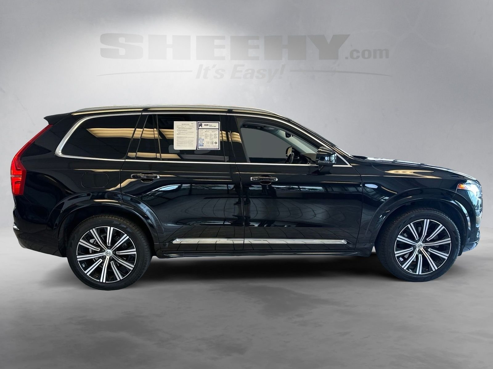 Used 2021  Volvo T6 Inscription image 10