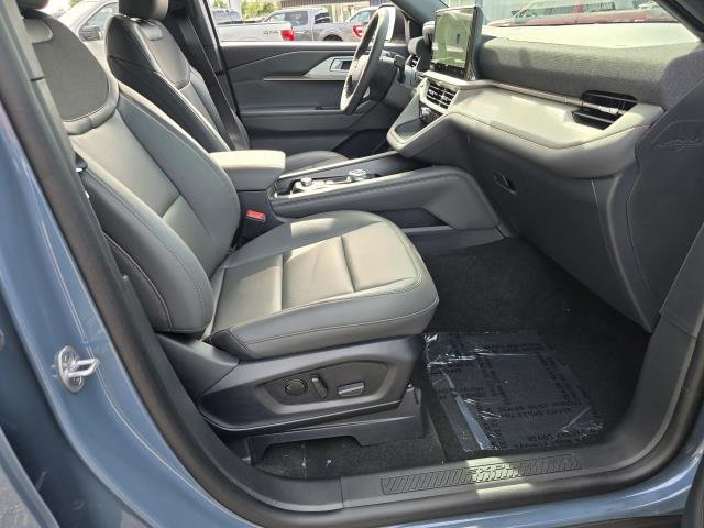 New 2027 Vapor Blue Metallic Ford Active image 10