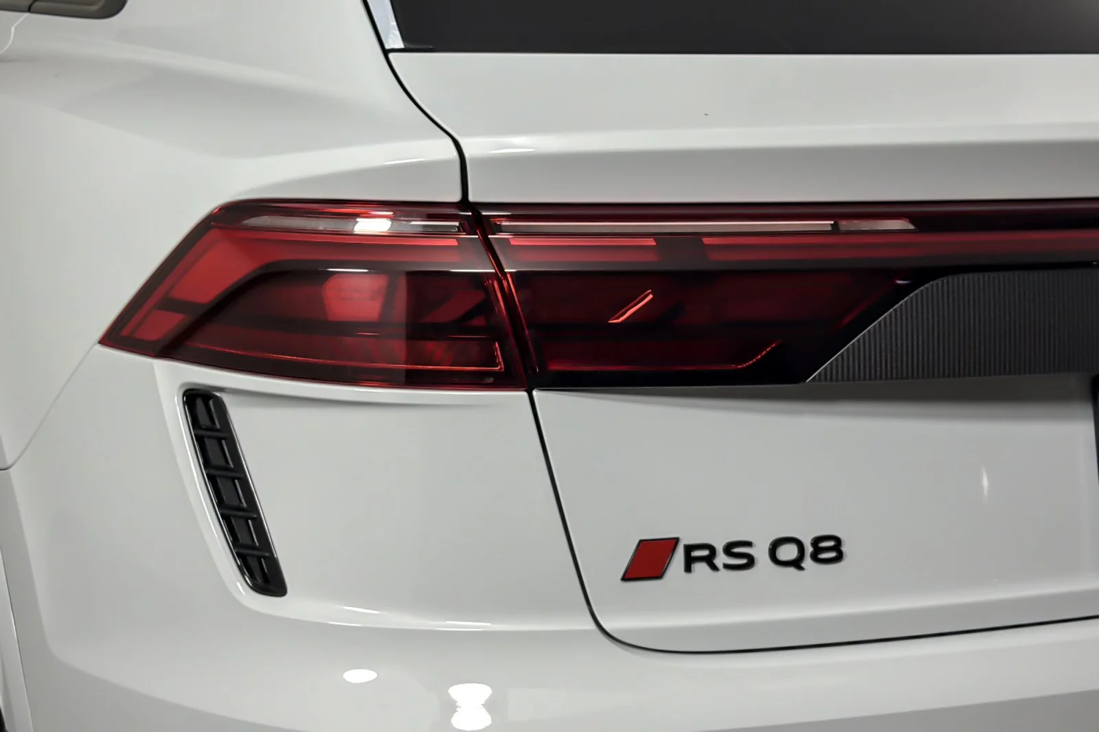 New 2026 Glacier White Metallic Audi performance quattro image 26