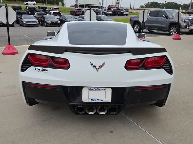 Used 2015 White Chevrolet Stingray image 11