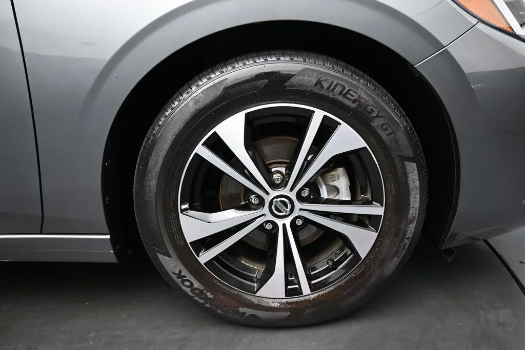 Used 2023 Gray Nissan SV image 10