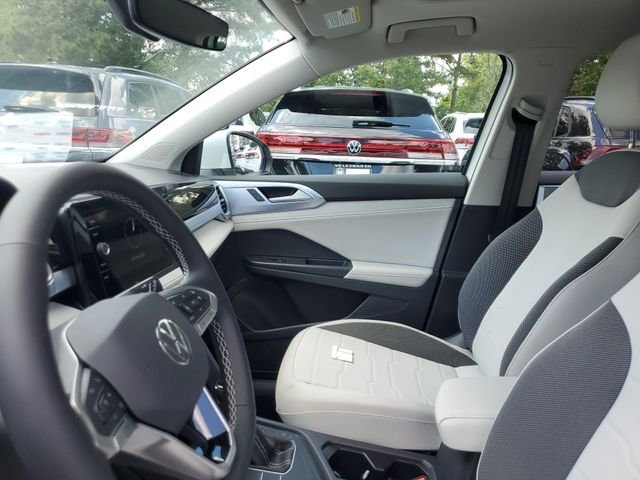 New 2026 White Volkswagen 1.5T SE image 23