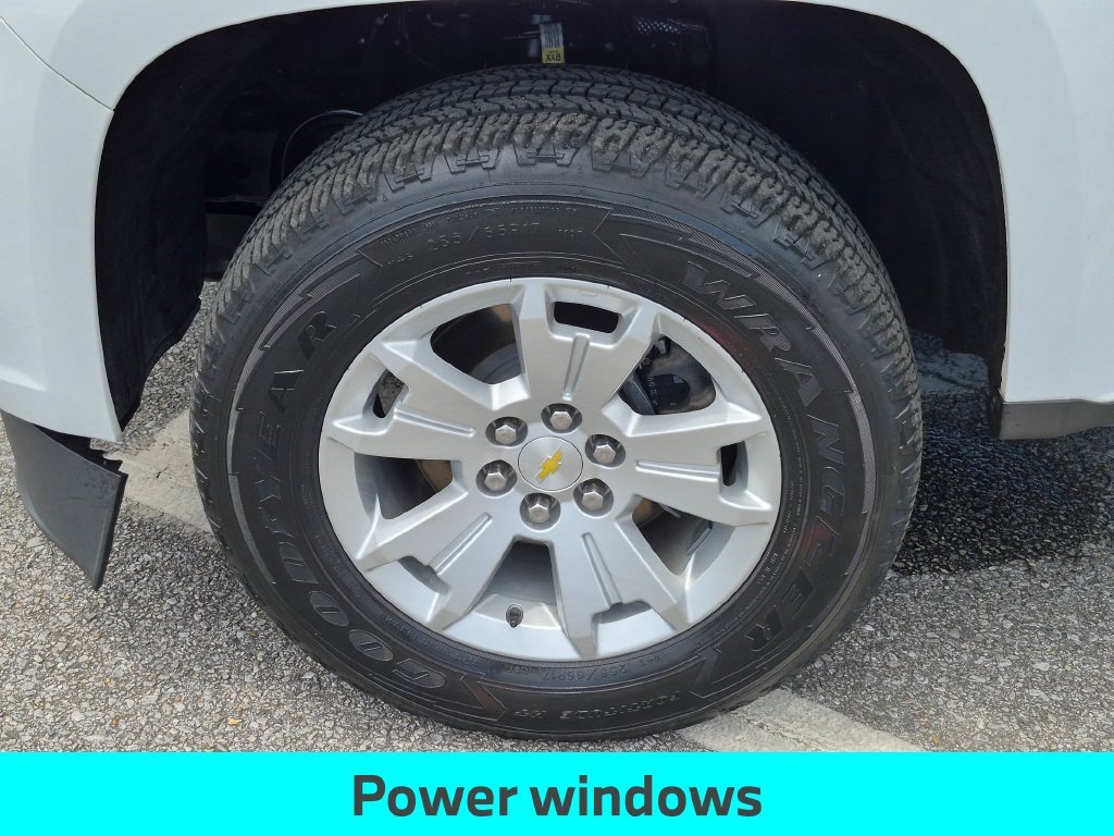 Used 2022 White Chevrolet LT image 12