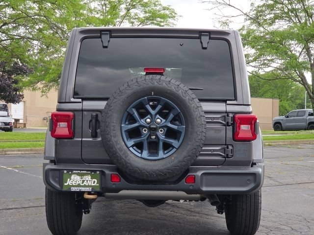 New 2026 Granite Crystal Metallic Clear-Coat Exterior Paint Jeep 85th Anniversary Edition image 26