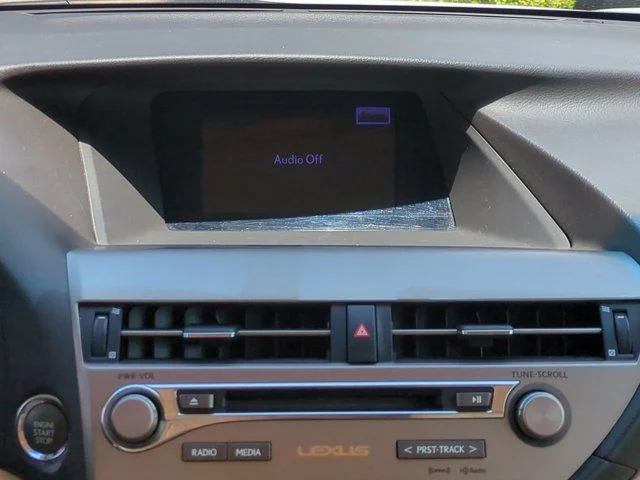 Used 2013 White Lexus 350 image 16