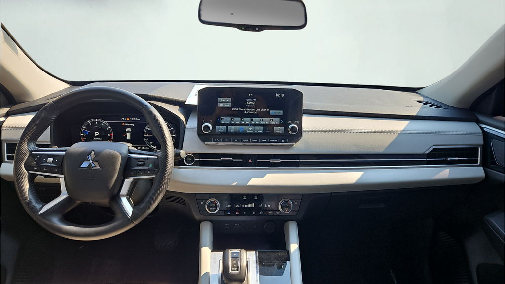 2023 Mitsubishi Outlander SEL - Photo 13