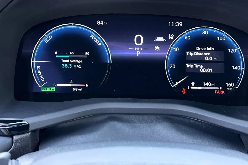New 2026 Wind Chill Pearl Toyota XSE image 28