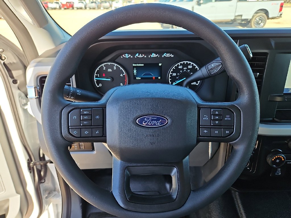 New 2027 Oxford White Ford F-350® XL image 20
