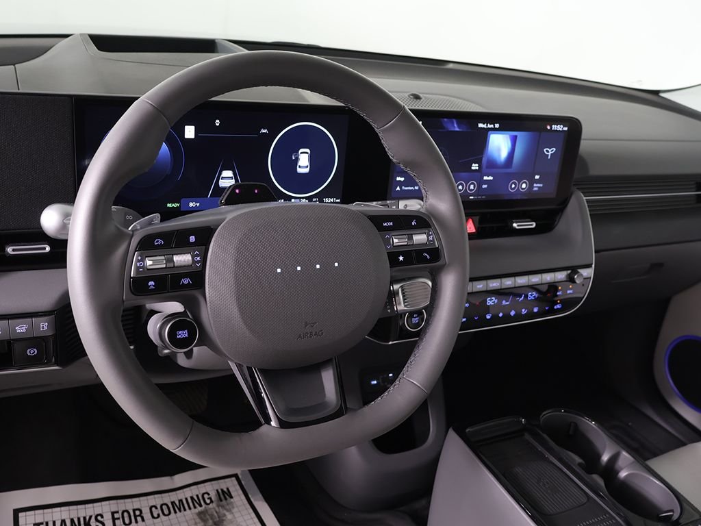 2025 Hyundai IONIQ 5 Limited - Photo 31