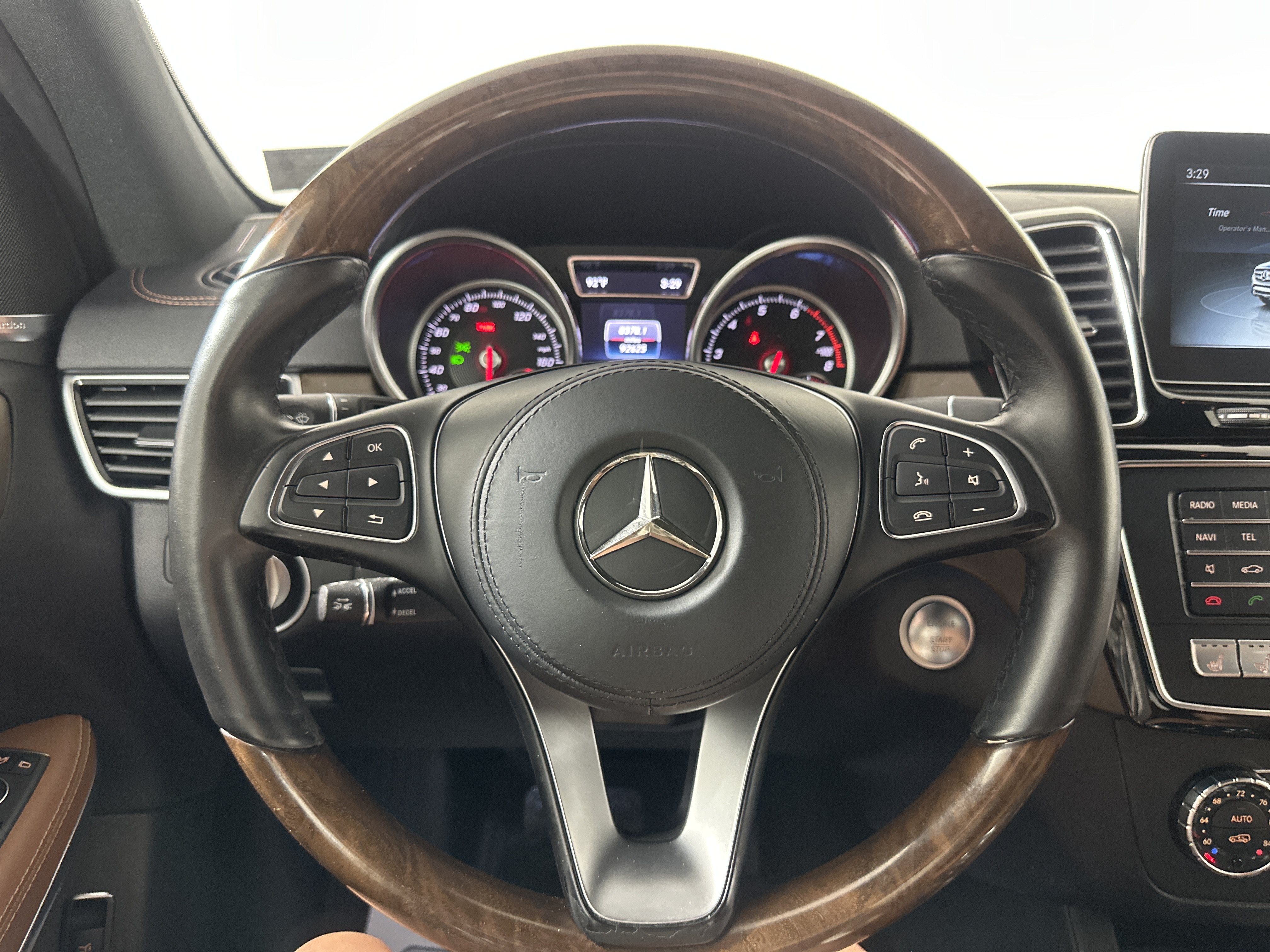 Used 2017  Mercedes-Benz GLS 550 image 12