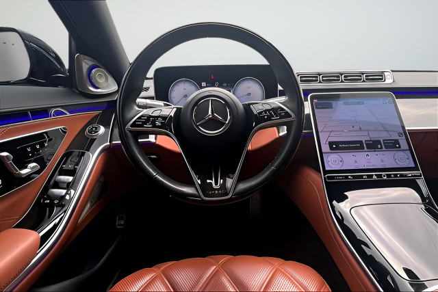 Used 2024 Brown Mercedes-Benz Maybach S 580 image 5