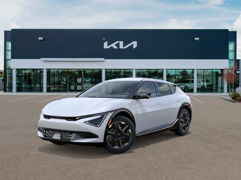 New 2026 White Kia Light image 1
