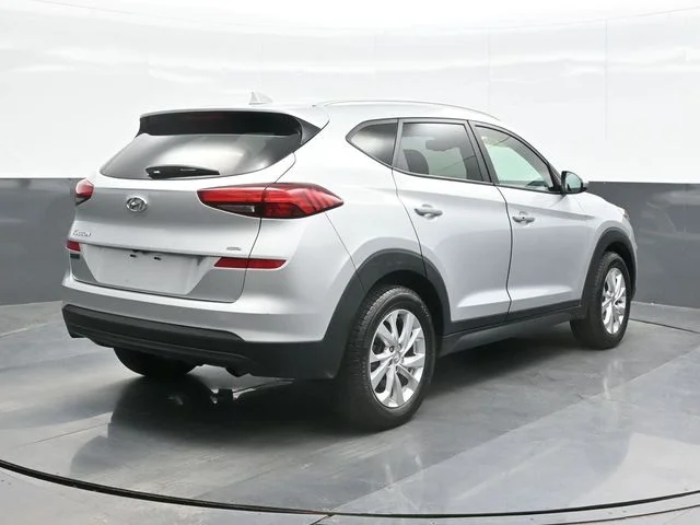 Used 2019 Silver Hyundai Value image 9
