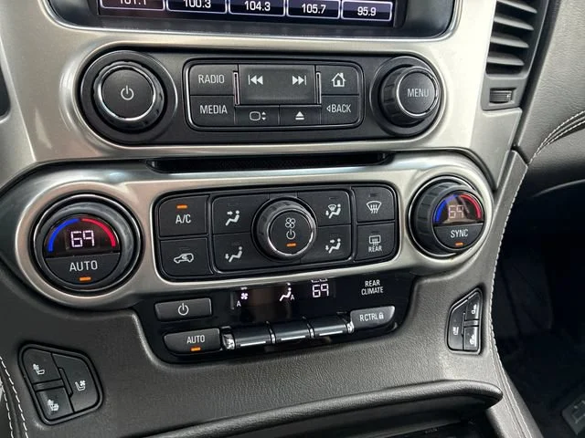 Used 2019 BLACK Chevrolet Premier image 23