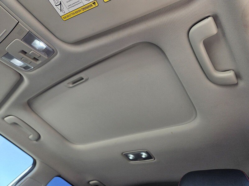 Used 2023 White Kia GT-Line image 14