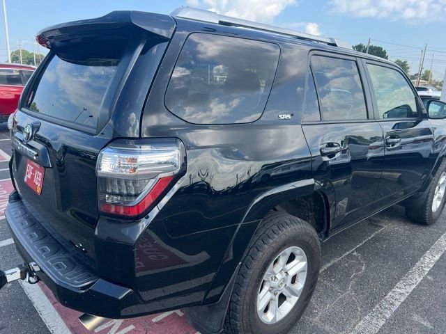 Used 2018  Toyota SR5 image 3