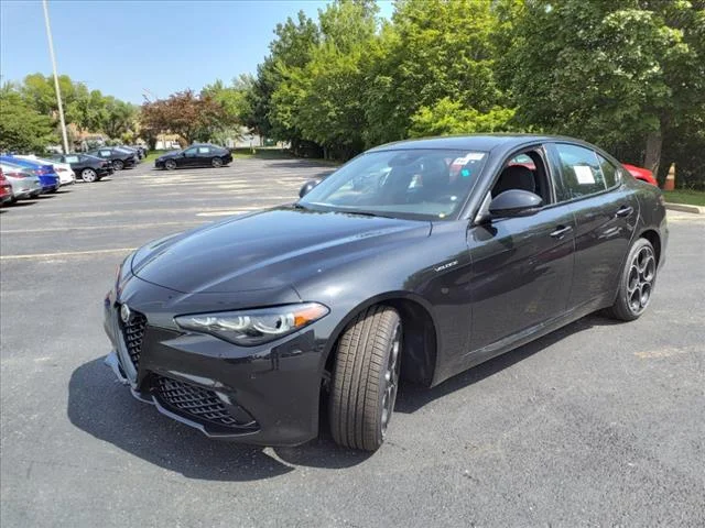 Used 2024 Black Alfa Romeo Veloce image 7