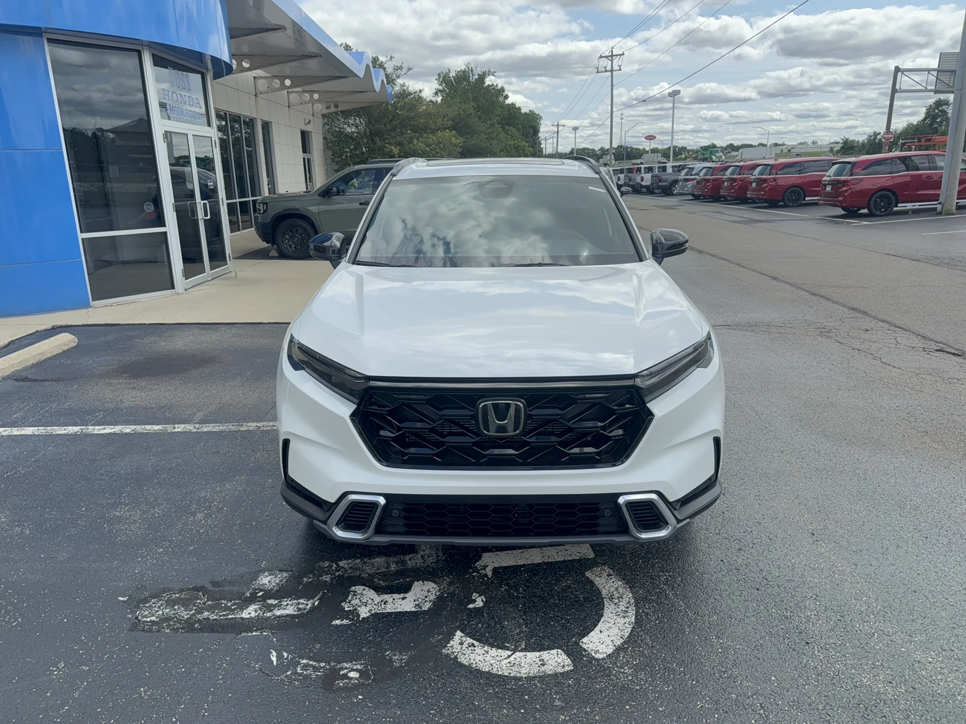 New 2026 Platinum White Pearl Honda Sport Touring image 2