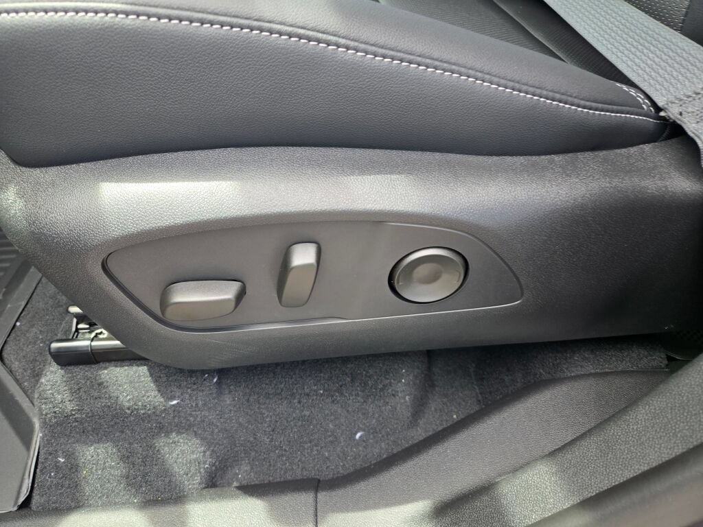 2026 Chevrolet Traverse LT - Photo 18