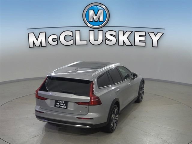2025 Volvo V60 Cross Country Plus - Photo 6