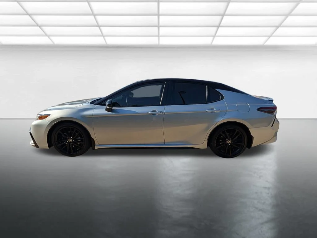 Used 2022 Silver Toyota XSE V6 image 28