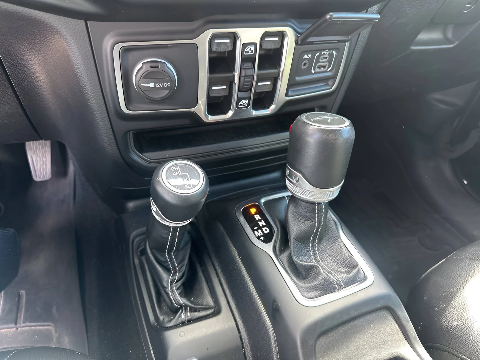 Certified Used 2022 Black Clearcoat Jeep Overland image 23