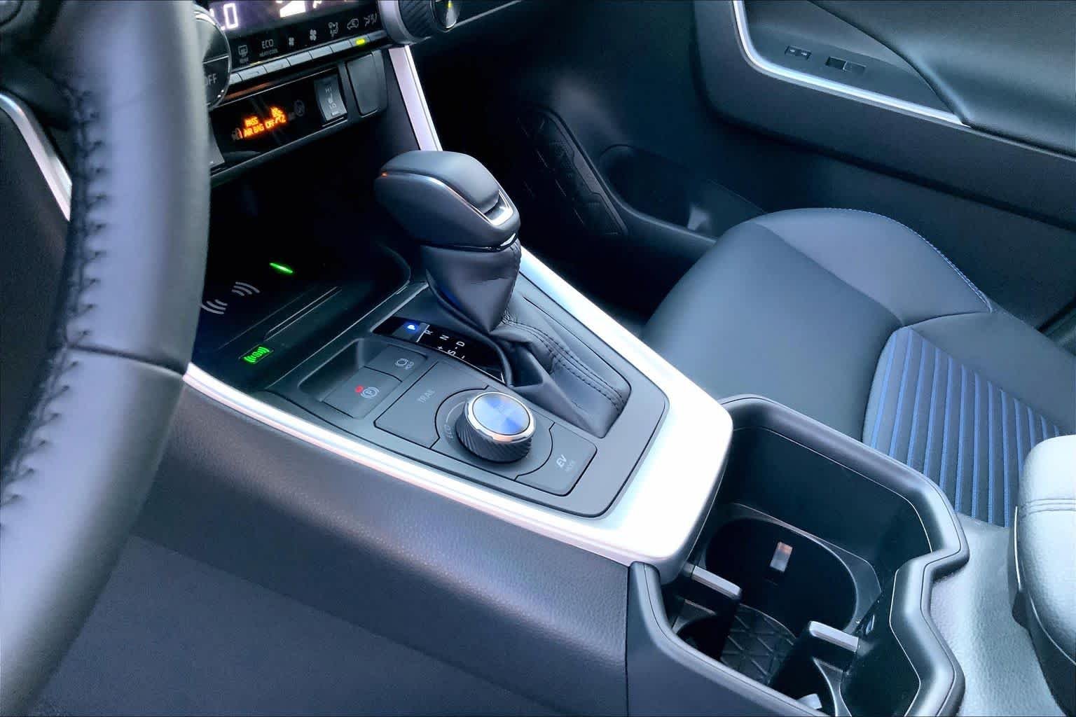 Used 2025 Silver Sky Metallic/Midnight Black Metallic Toyota Hybrid XSE image 17