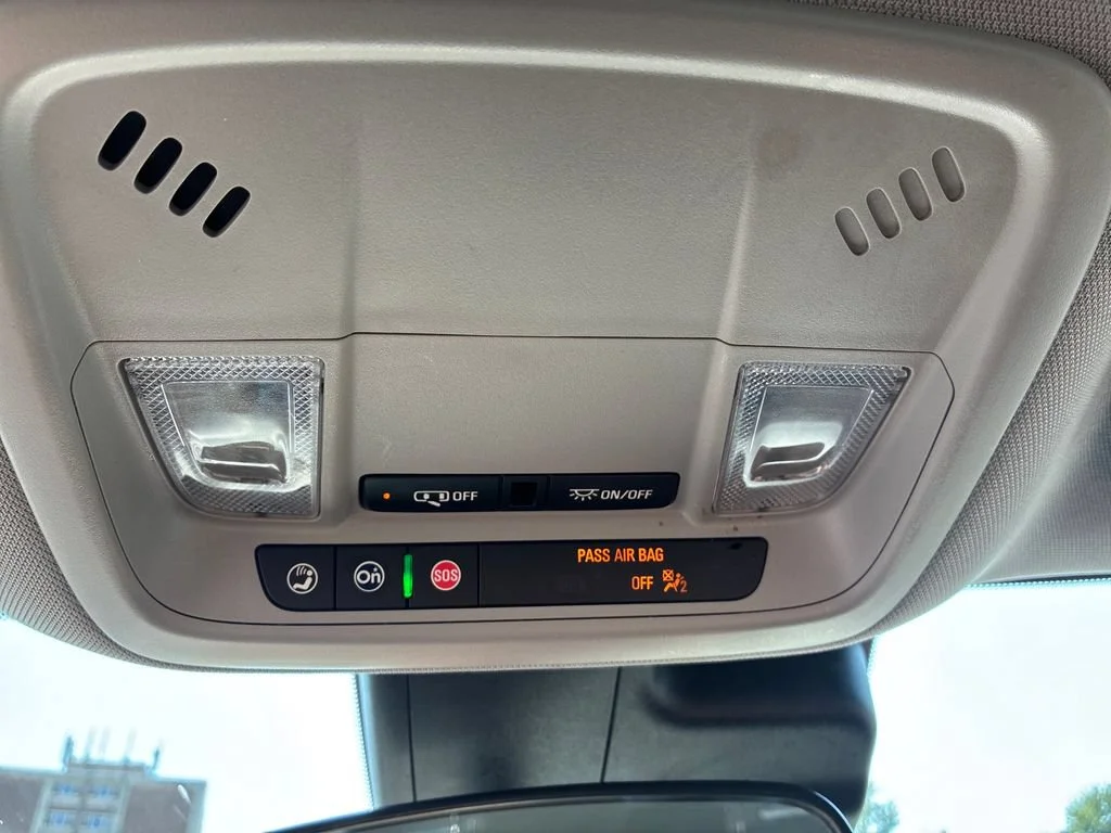 Used 2024 Summit White Chevrolet 1LT image 26