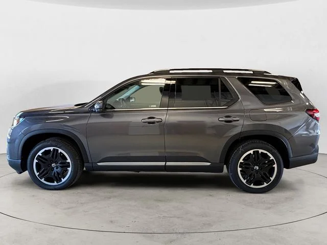 New 2026 Gray Honda Touring image 2