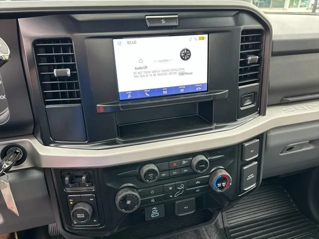 2025 Ford F-350 Super Duty XLT - Photo 15