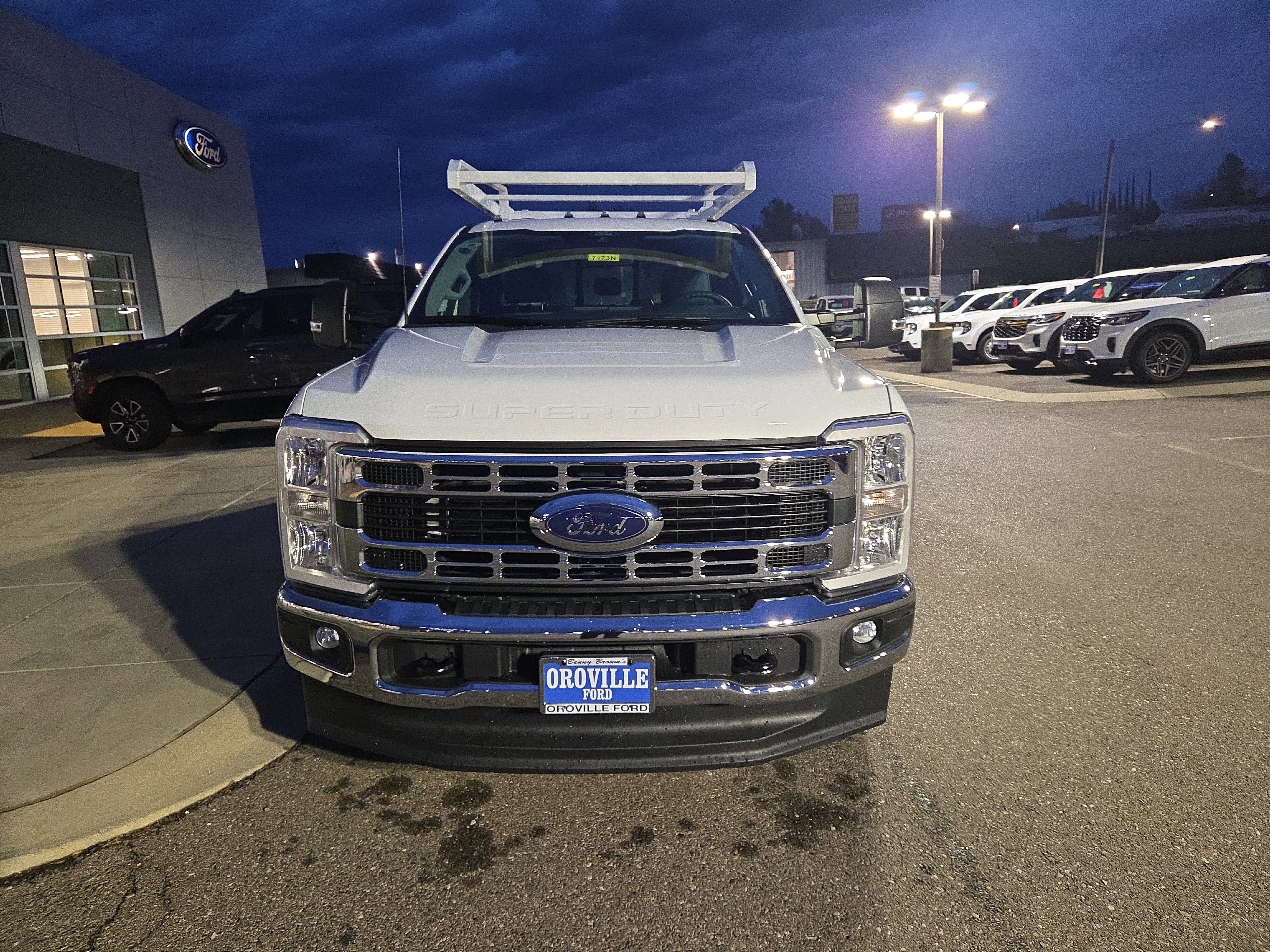 2026 Ford F-350 Super Duty Chassis Cab XL - Photo 8