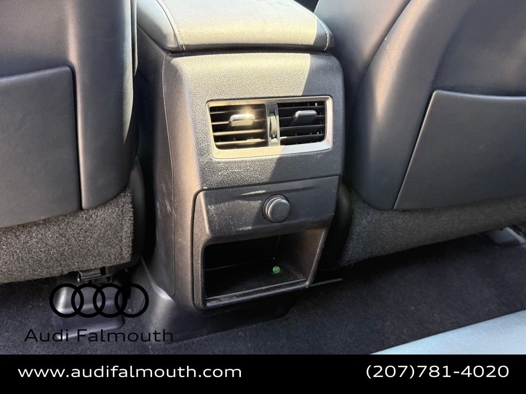 Used 2016 White Lexus 450h image 21