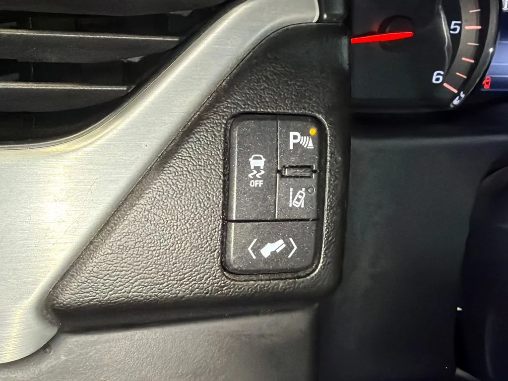Used 2015 Iridium Metallic GMC SLE image 20