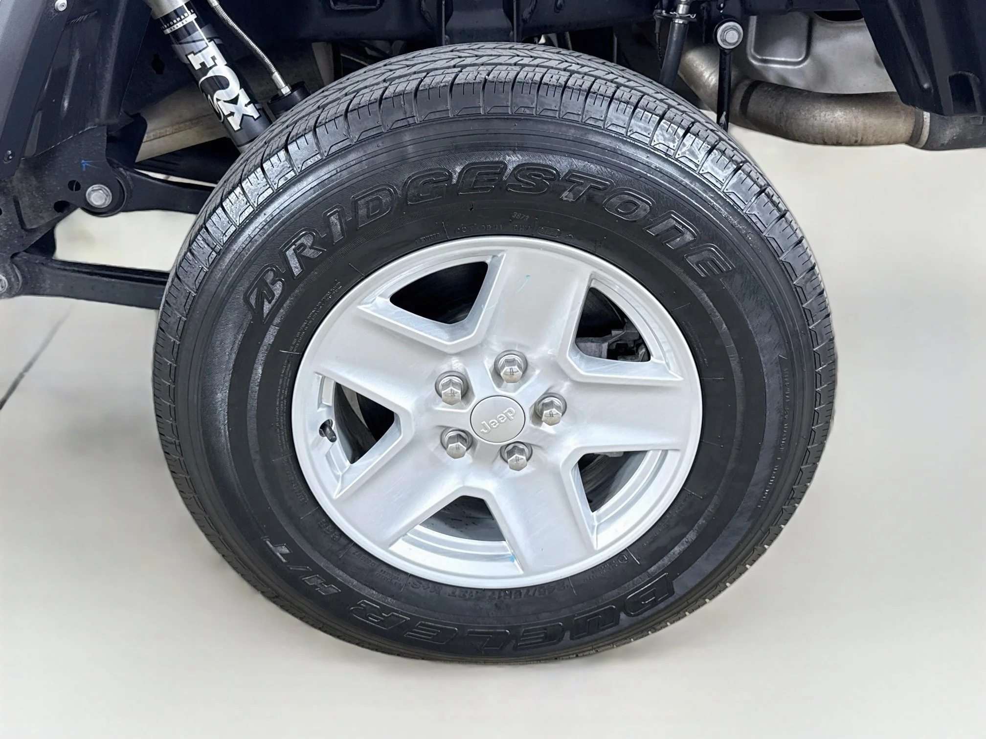 Used 2022  Jeep Sport S image 31