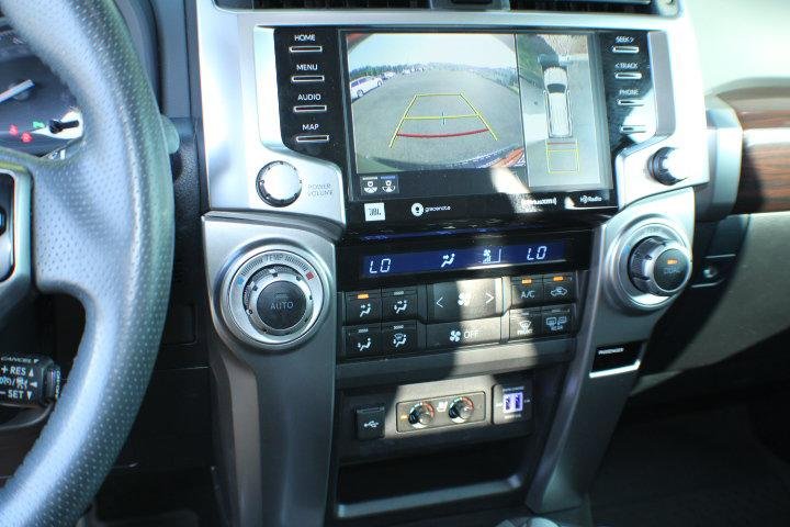 Certified Used 2022 ARMY GREEN Toyota  image 13