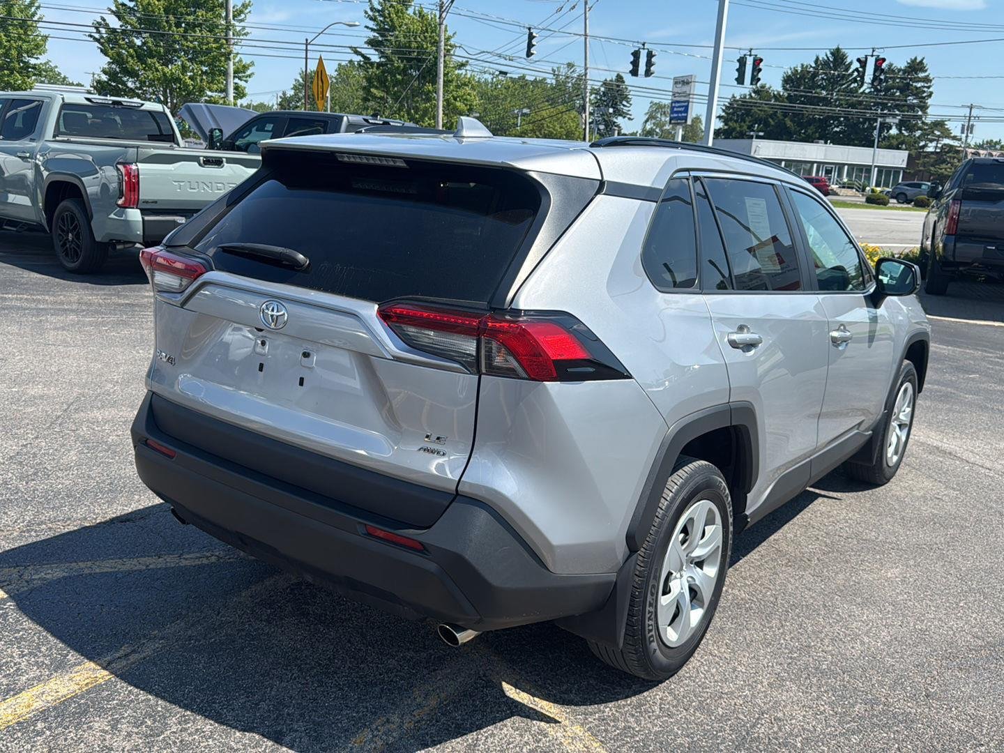 Used 2019 Silver Sky Metallic Toyota LE image 6