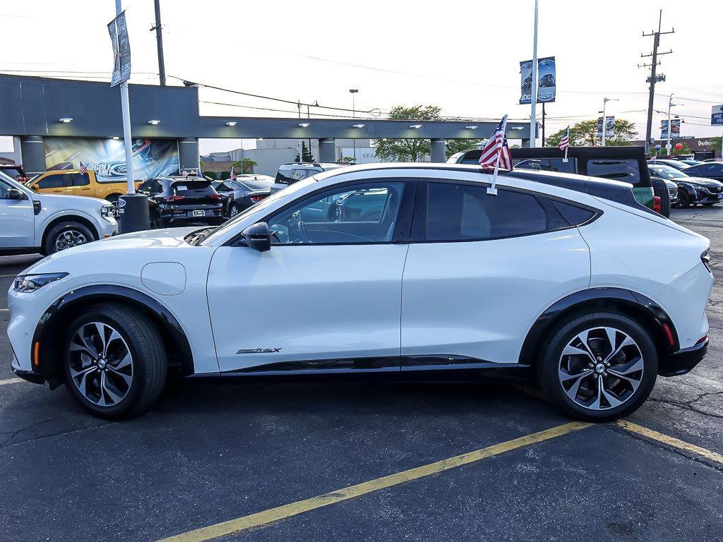 Used 2023 White Metallic Ford Premium image 6