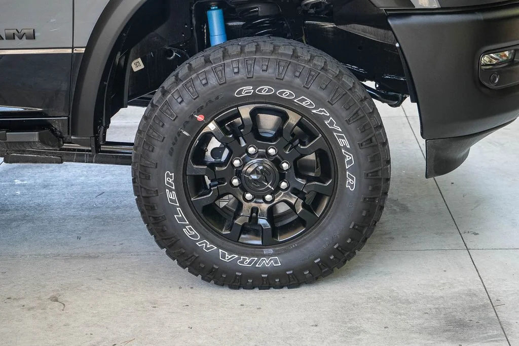 New 2026 Ceramic Gray Clearcoat RAM Power Wagon image 11