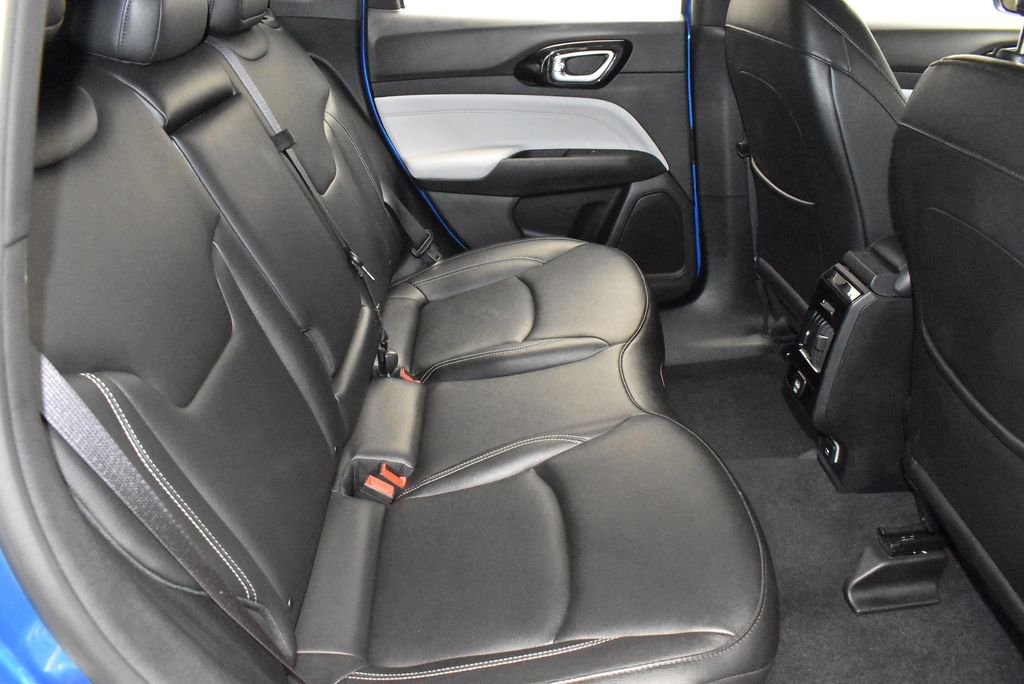 Used 2025 Blue Jeep Limited image 31