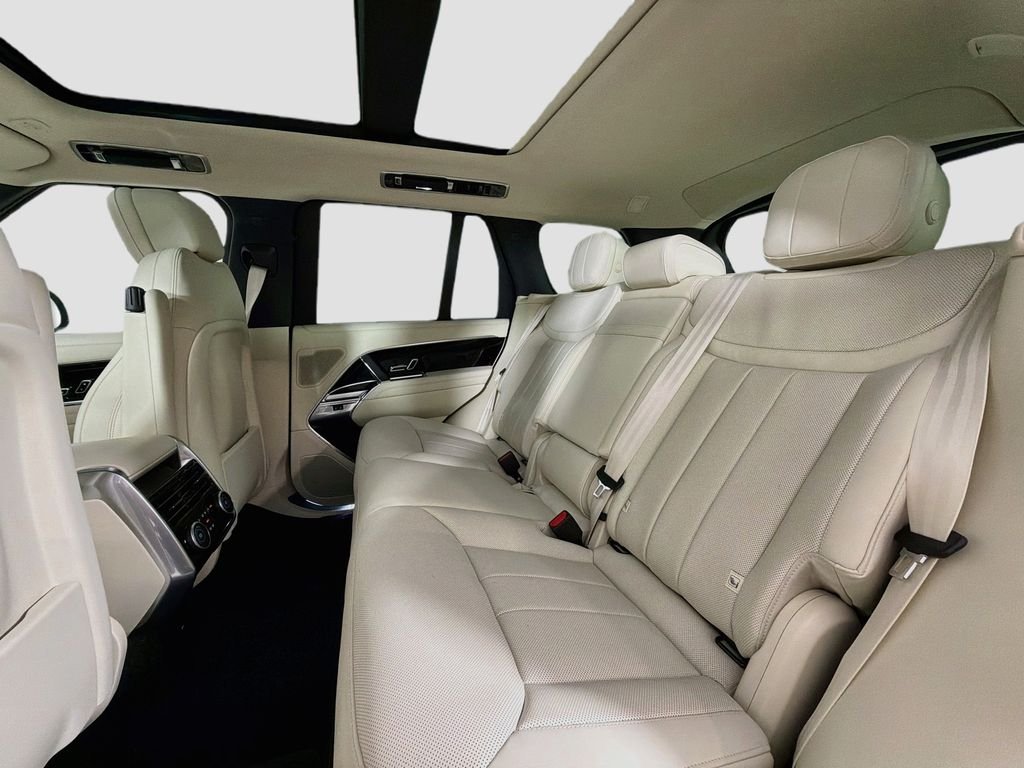 New 2026 Santorini Black Land Rover SE image 26