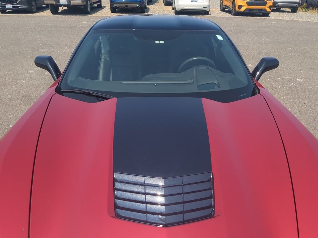 Used 2015 Red Chevrolet Stingray Z51 image 21