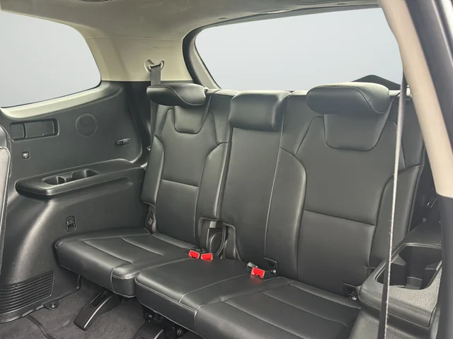 Used 2022 Black Kia SX image 29