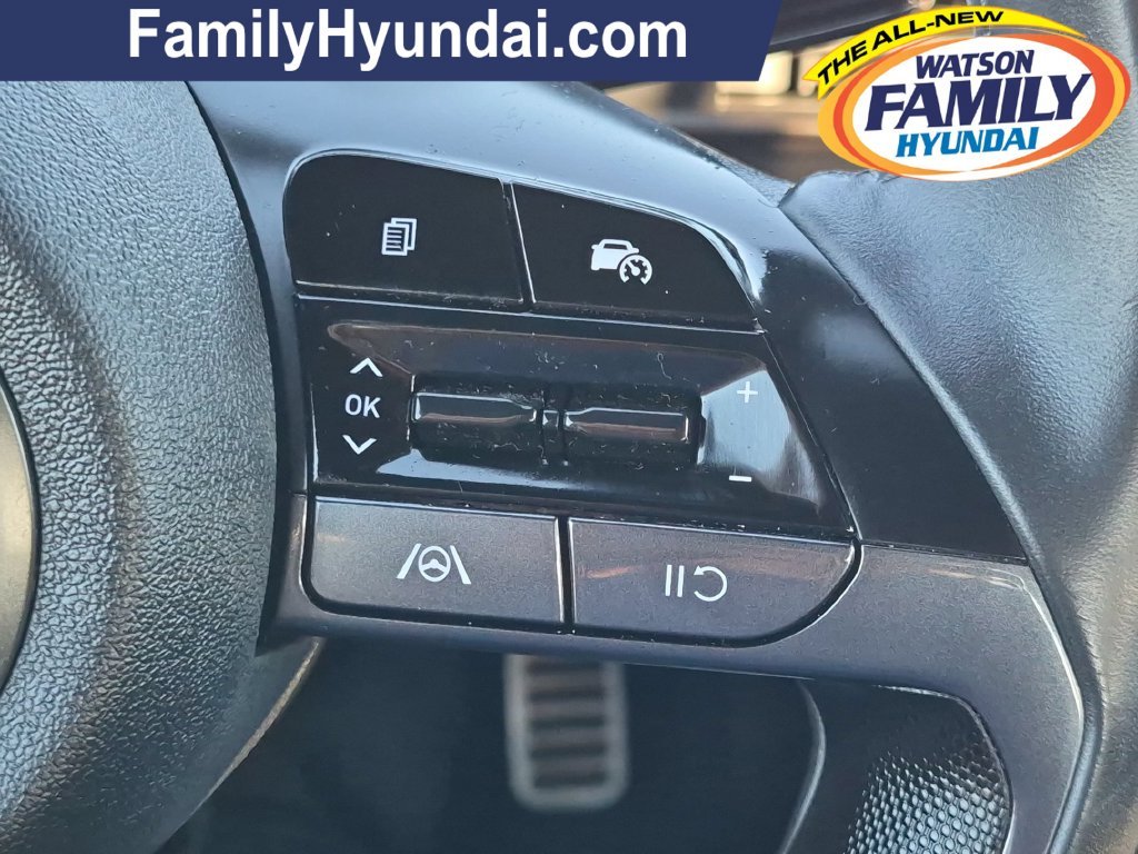 Certified Used 2025  Hyundai SEL Sport image 16