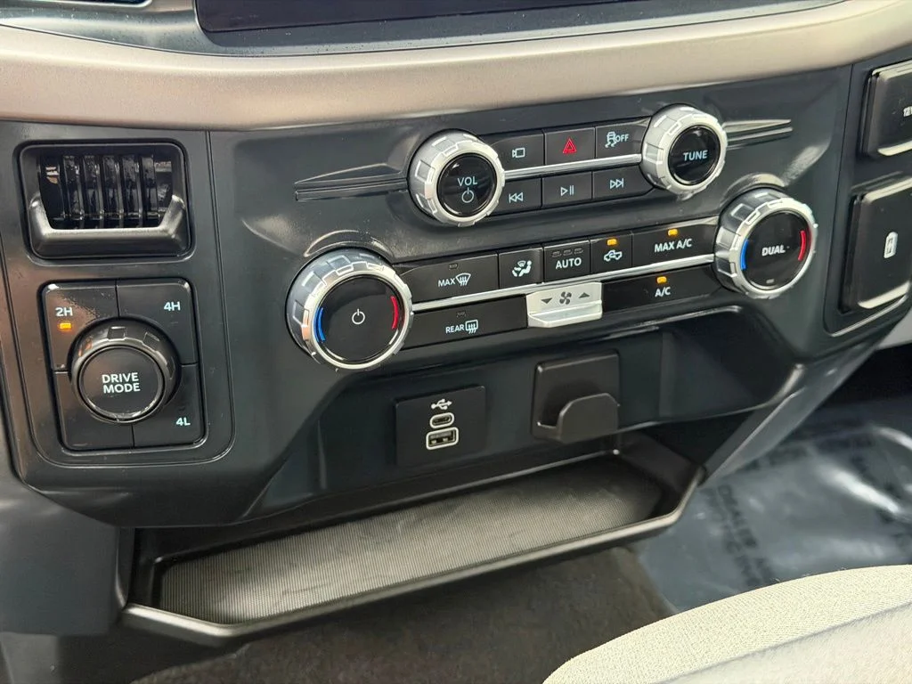 Used 2025 Gray Ford XLT image 14