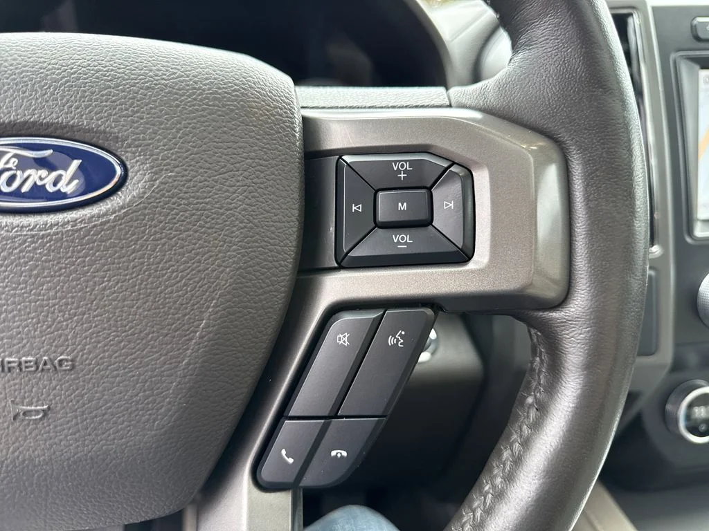 Used 2021 Oxford White Ford XLT image 24