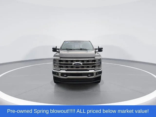 Used 2023 Gray Ford Lariat image 3
